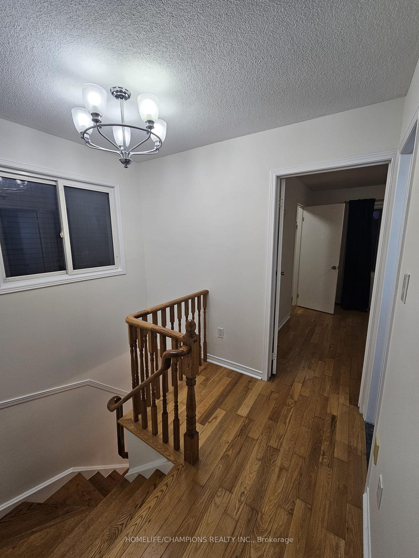 Photo 12 of 11 Rollo Drive, Ajax, South East — HOMEH