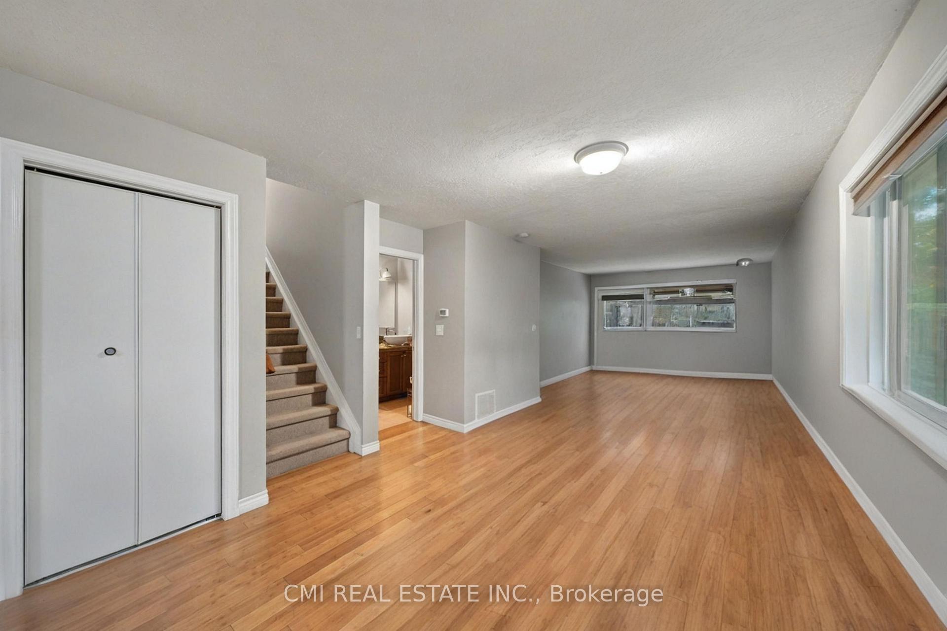 Photo 12 of 511 Thomas Street, Clearview, Stayner — HOMEH