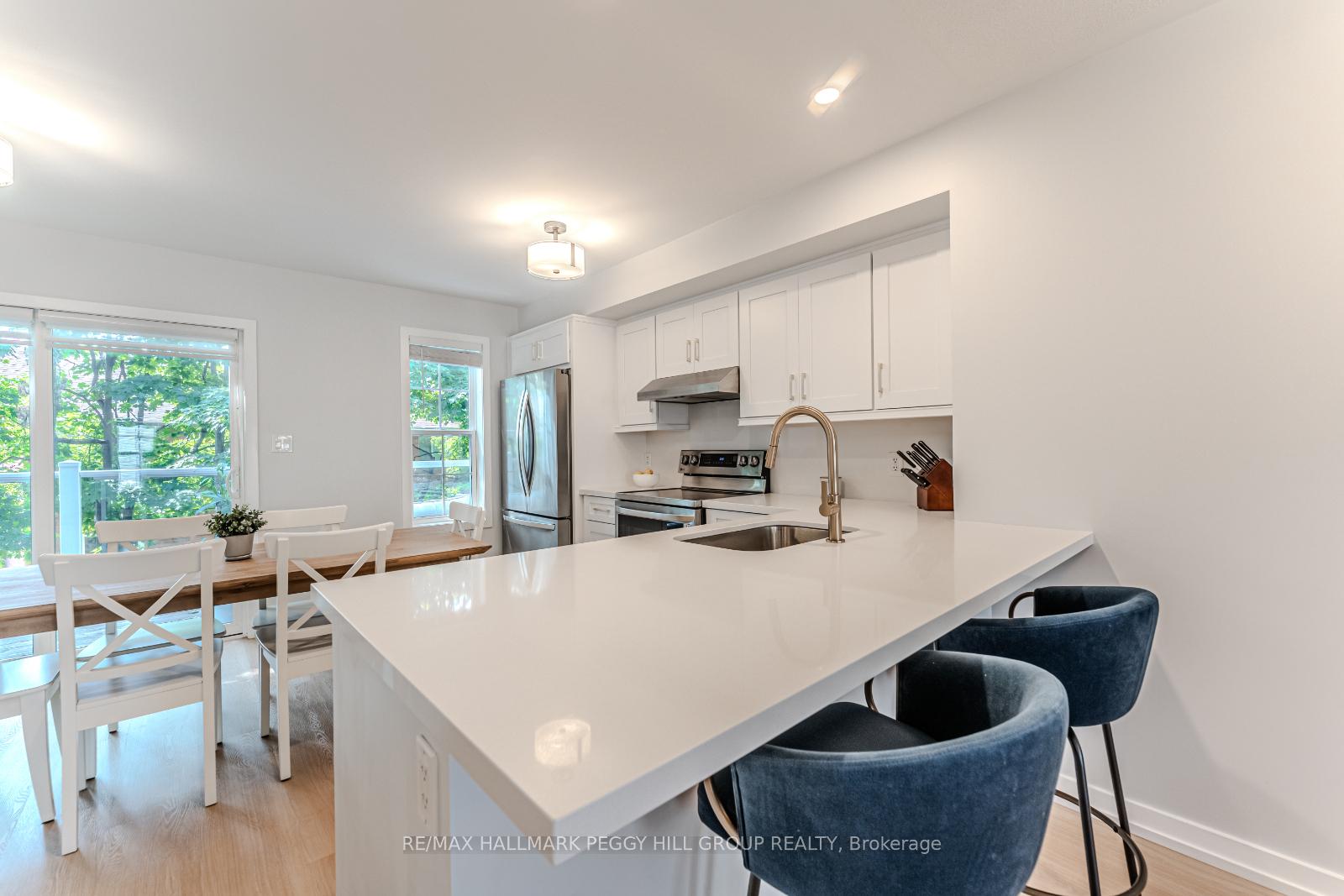 Photo 3 of Unit 41, 91 Coughlin Road, Barrie, Holly — HOMEH
