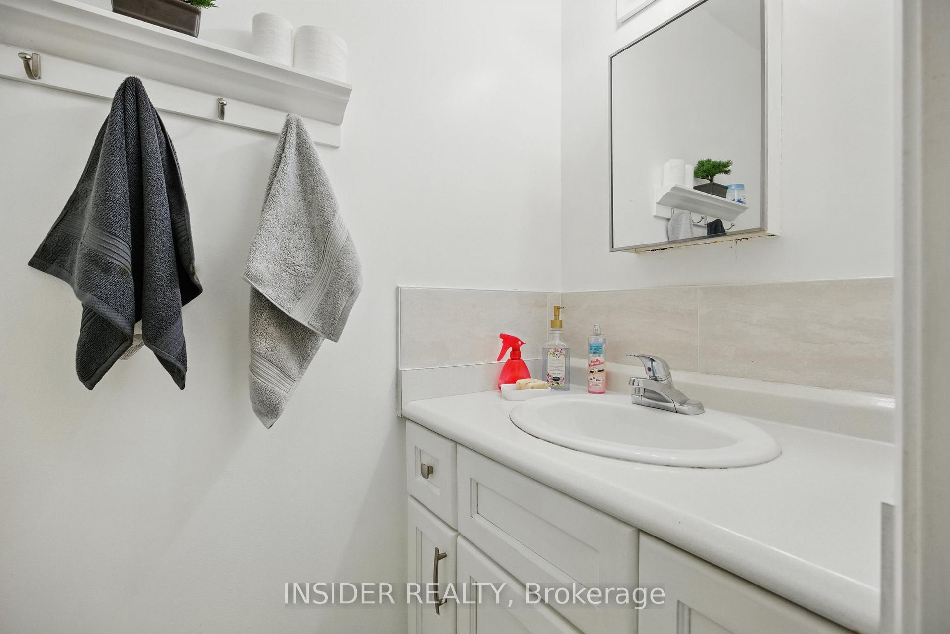 Photo 4 of 3089 Meadowbrook Lane, Windsor — HOMEH