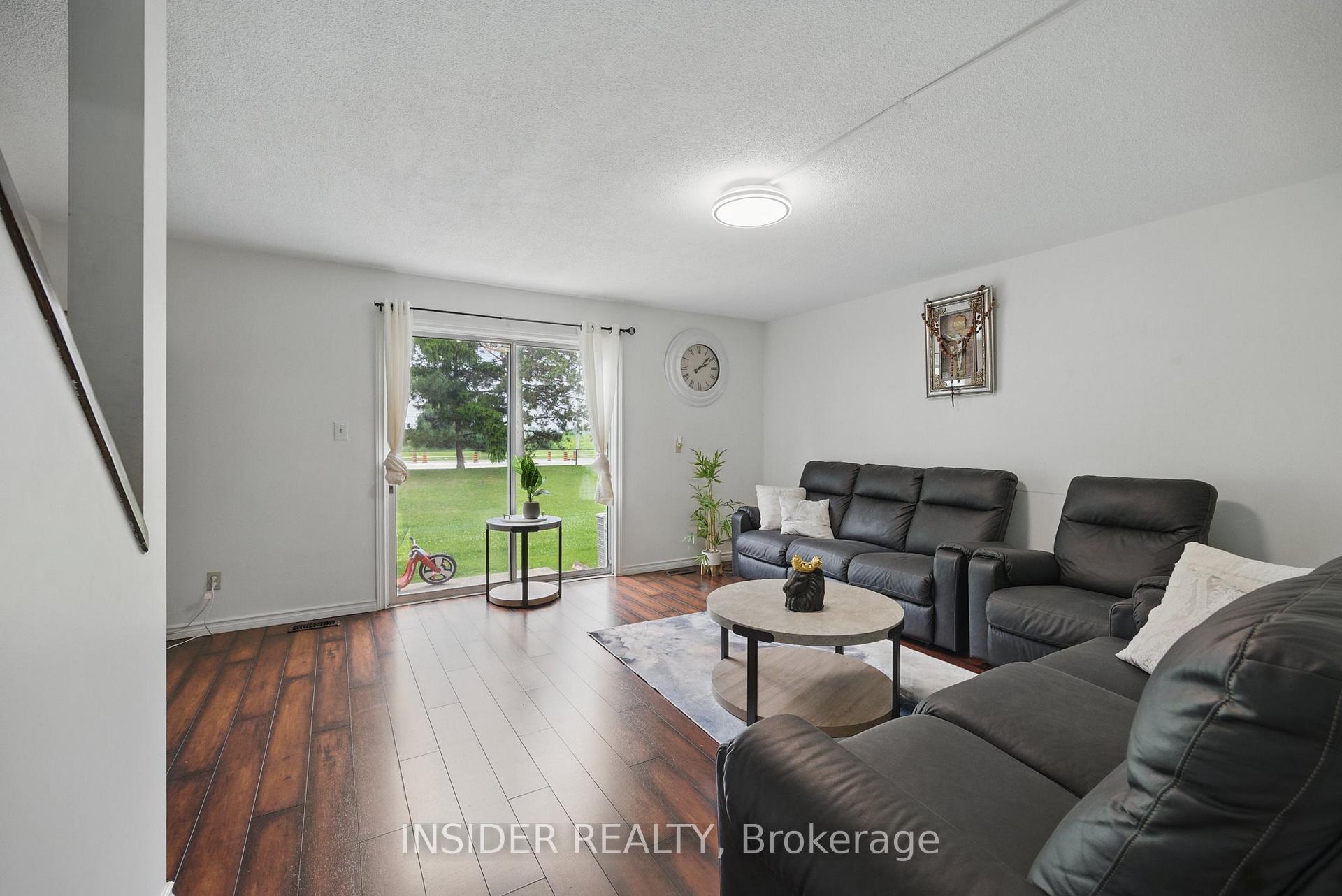 Photo 12 of 3089 Meadowbrook Lane, Windsor — HOMEH