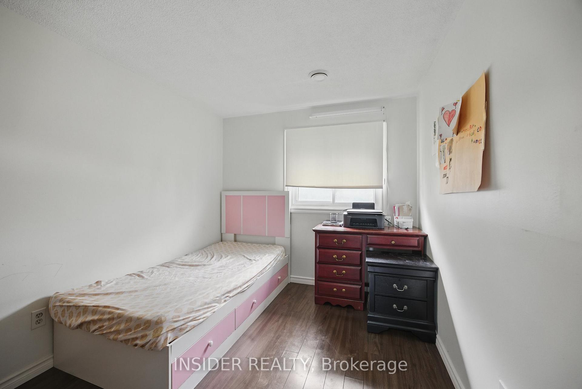 Photo 17 of 3089 Meadowbrook Lane, Windsor — HOMEH