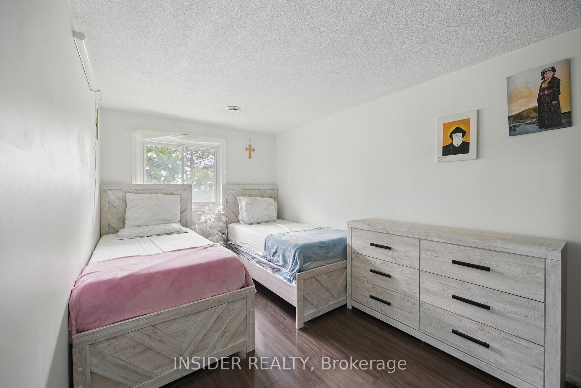Photo 18 of 3089 Meadowbrook Lane, Windsor — HOMEH