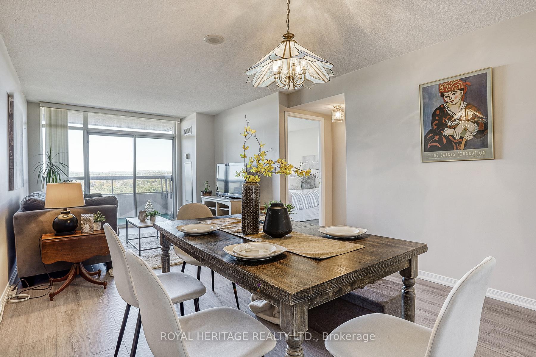 Photo 13 of Unit 1502, 1000 The Esplanade N, Pickering, Town Centre — HOMEH