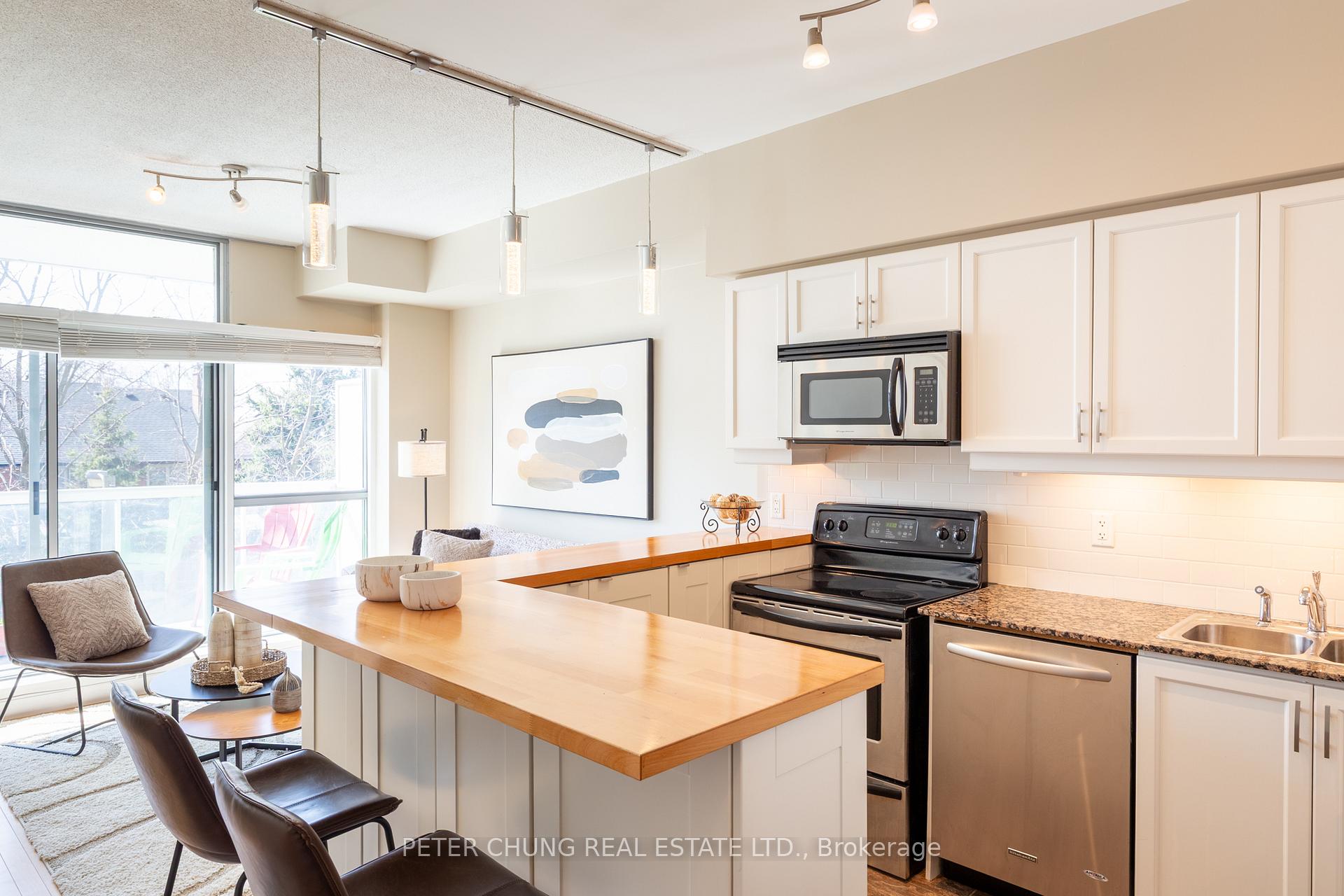 Photo 11 of Unit 303, 601 Kingston Road, Toronto, The Beaches — HOMEH