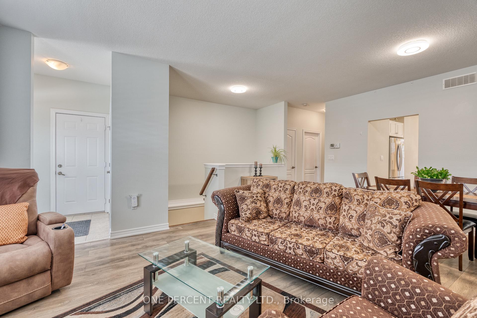 Photo 6 of Unit 21, 21 Stickland Lane, Hamilton, Binbrook — HOMEH