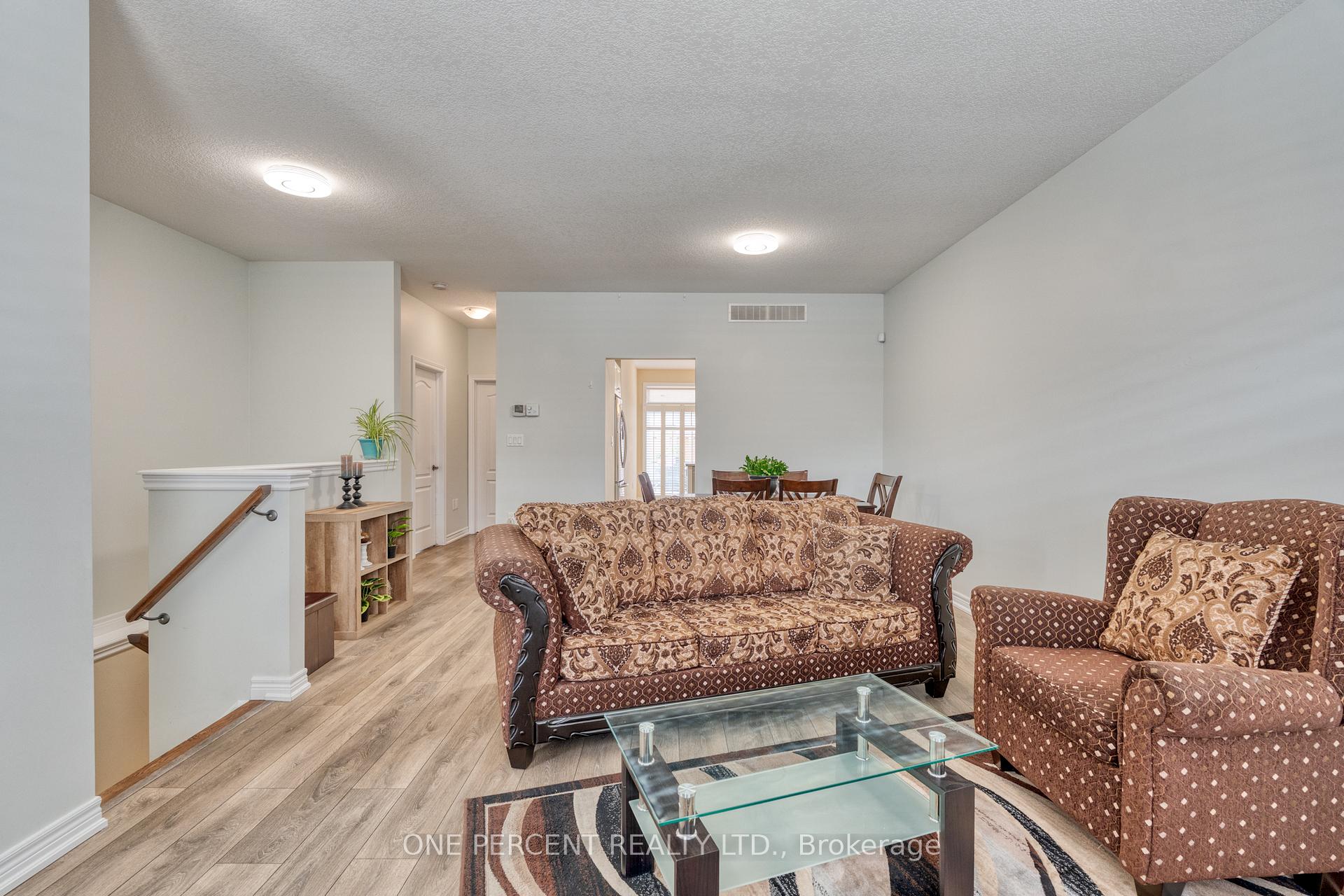 Photo 7 of Unit 21, 21 Stickland Lane, Hamilton, Binbrook — HOMEH