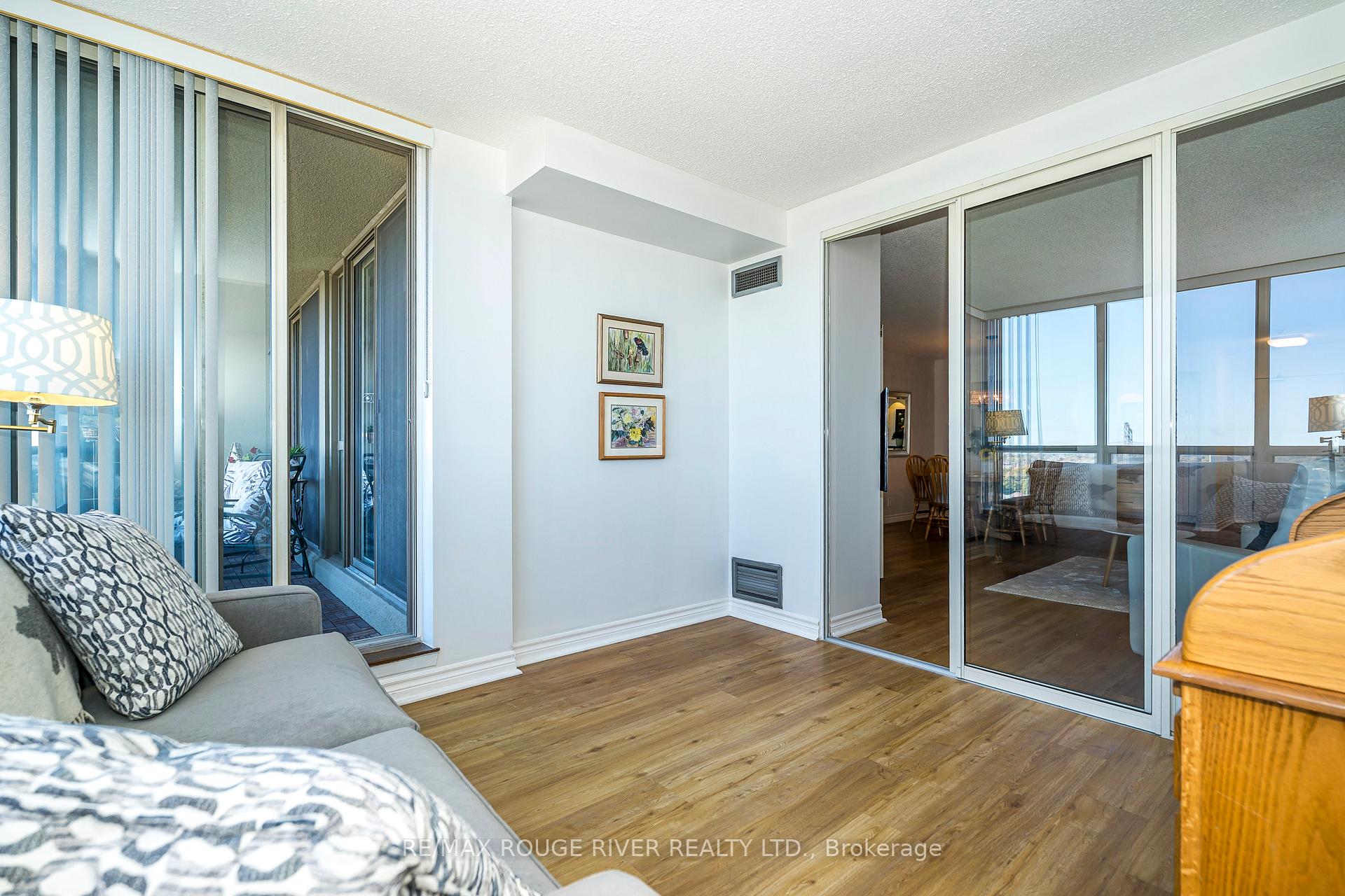 Photo 19 of Unit 1115, 1890 Valley Farm Road, Pickering, Town Centre — HOMEH