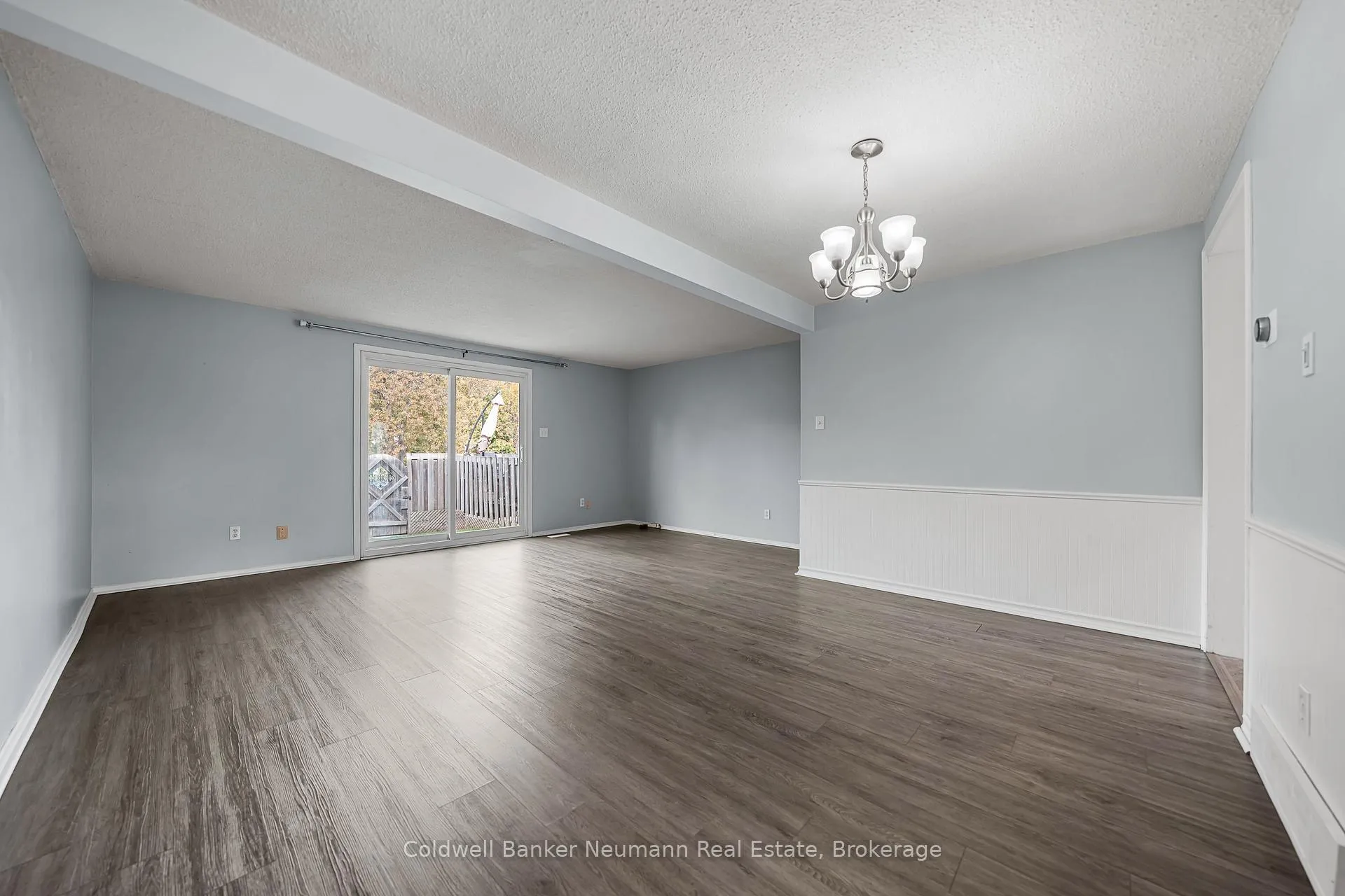 Photo 13 of Unit 19, 539 Willow Road, Guelph, Willow West/Sugarbush/West Acres — HOMEH