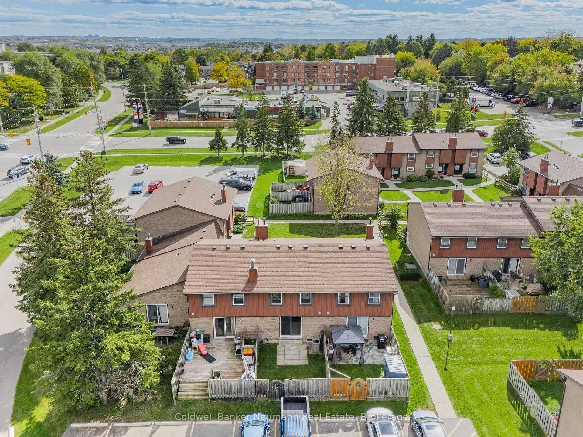 Photo 39 of Unit 19, 539 Willow Road, Guelph, Willow West/Sugarbush/West Acres — HOMEH