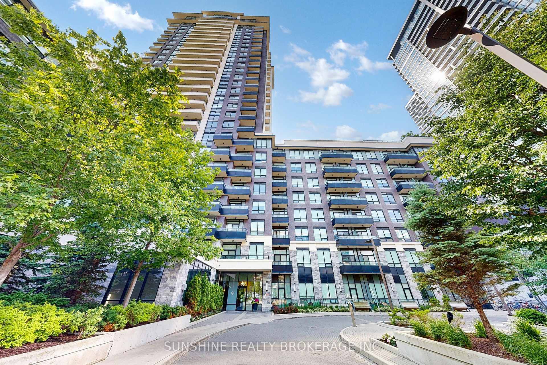 Photo 2 of Unit 322, 25 Water Walk Drive, Markham, Unionville — HOMEH