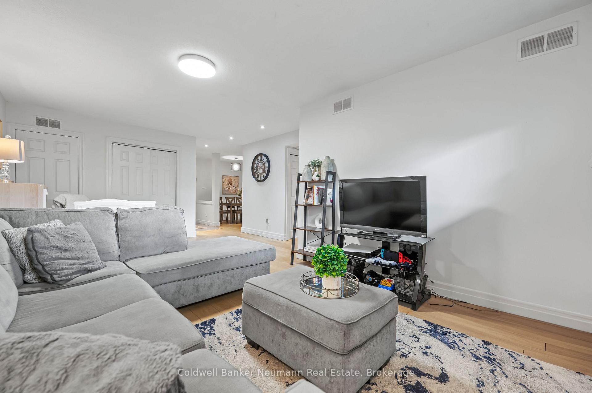 Photo 16 of Unit 101, 1522 King Street E, Kitchener — HOMEH