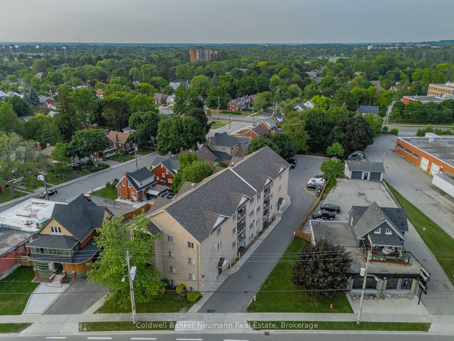 Photo 31 of Unit 101, 1522 King Street E, Kitchener — HOMEH