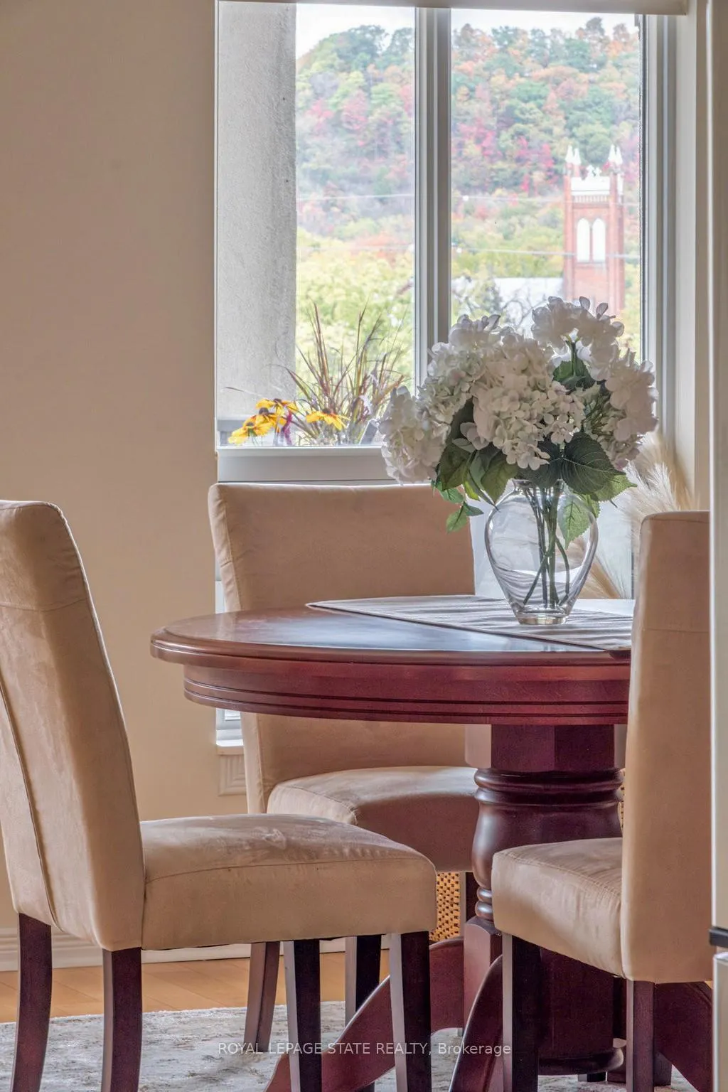 Photo 7 of Unit 401, 4000 Creekside Drive, Hamilton, Dundas — HOMEH