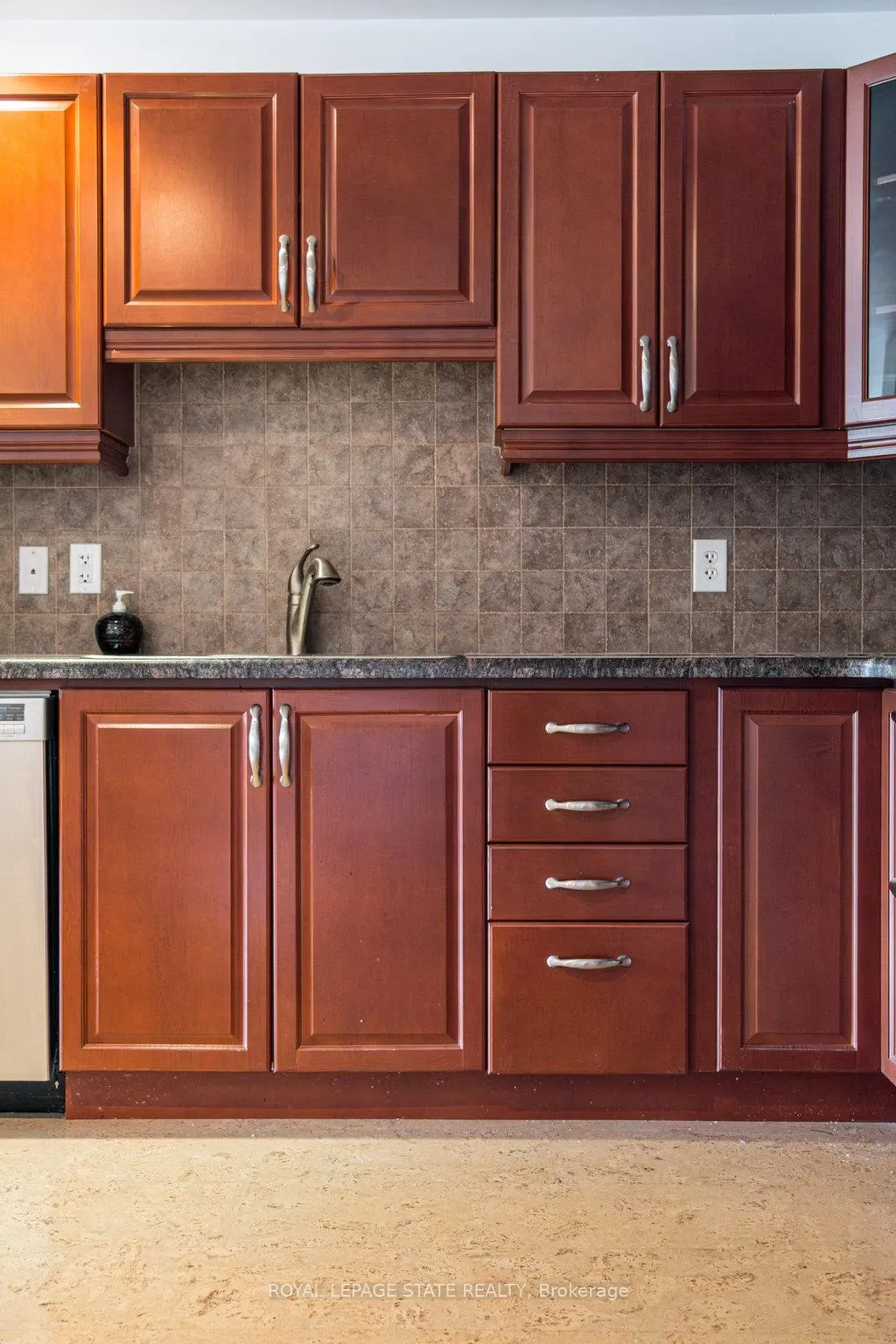 Photo 12 of Unit 401, 4000 Creekside Drive, Hamilton, Dundas — HOMEH