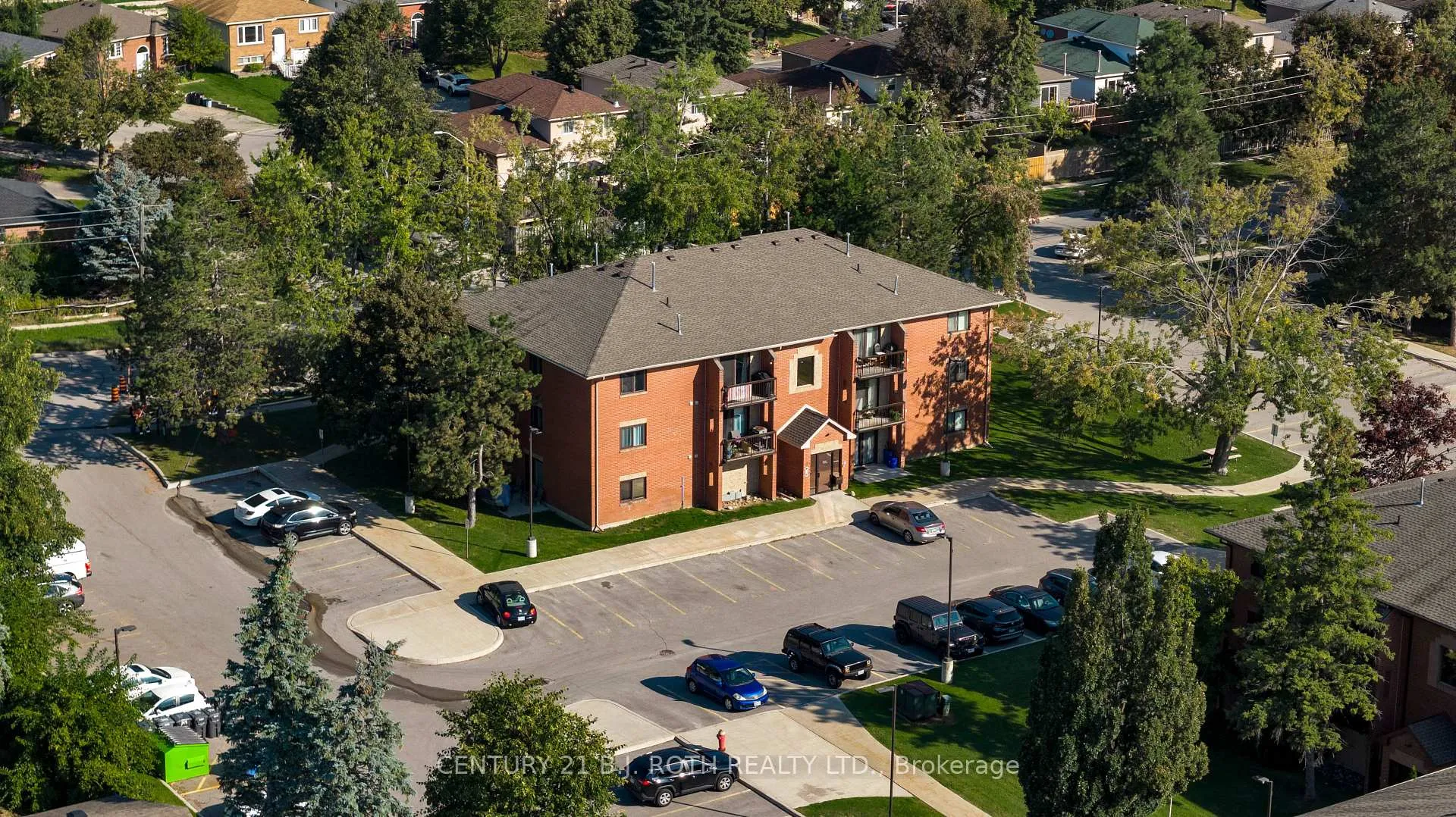 Front of Unit A9, 175 Edgehill Drive