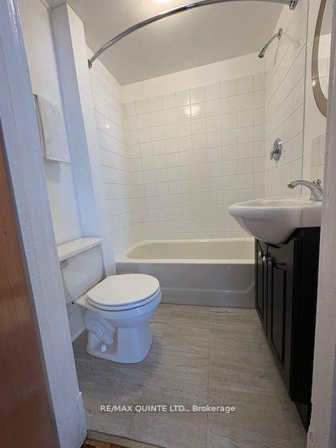 Photo 10 of 5-7 Boswell Street, Belleville, Belleville Ward — HOMEH