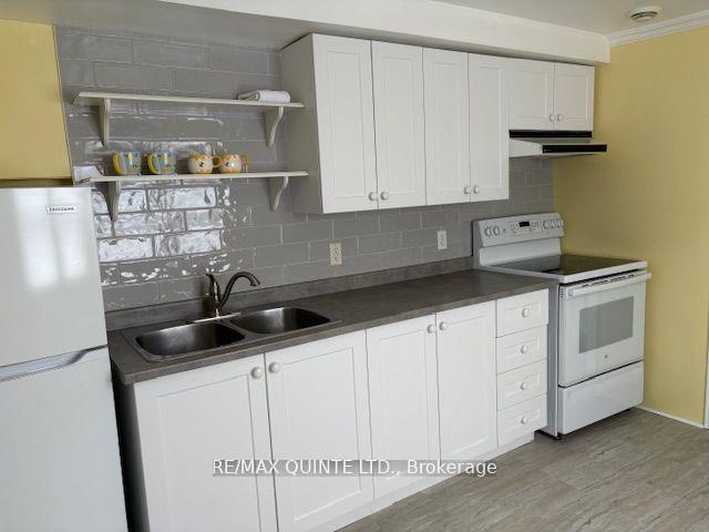 Photo 11 of 5-7 Boswell Street, Belleville, Belleville Ward — HOMEH