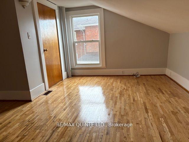 Photo 15 of 5-7 Boswell Street, Belleville, Belleville Ward — HOMEH
