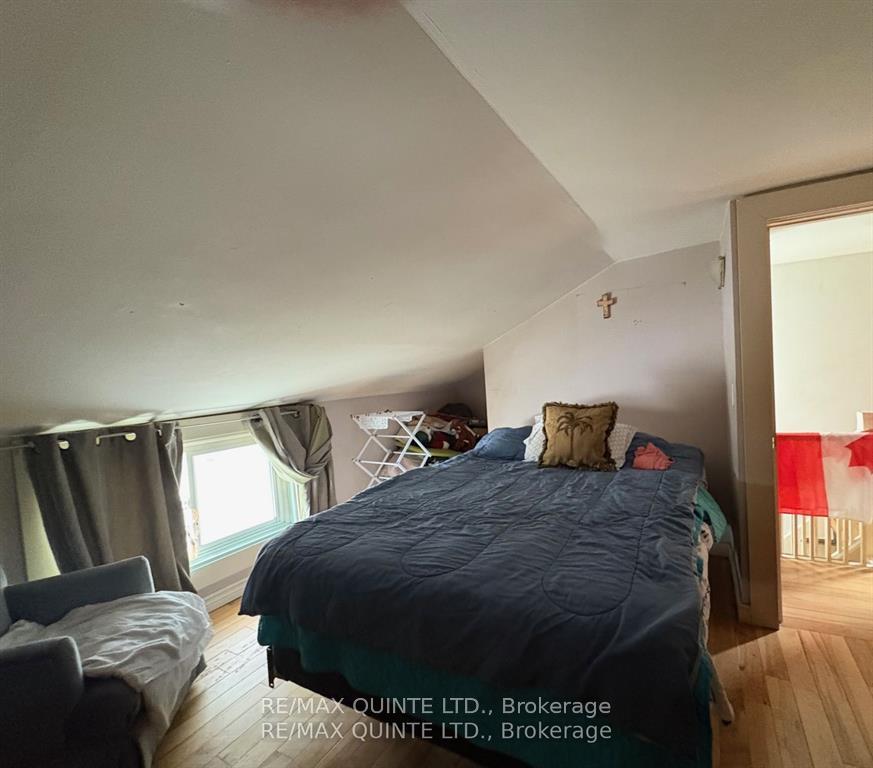 Photo 26 of 5-7 Boswell Street, Belleville, Belleville Ward — HOMEH