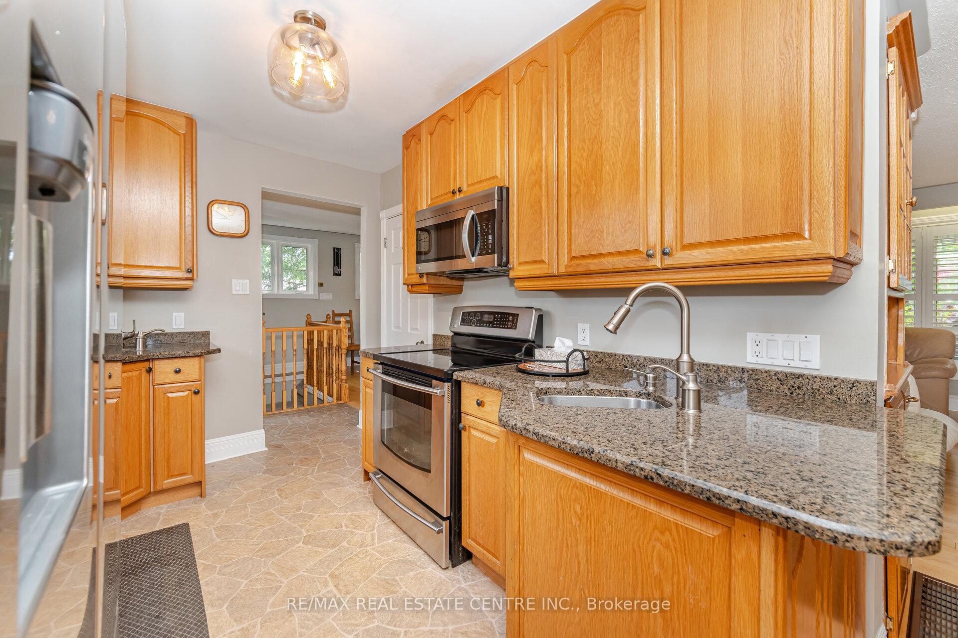 Photo 15 of 141 Elm Street, Collingwood — HOMEH