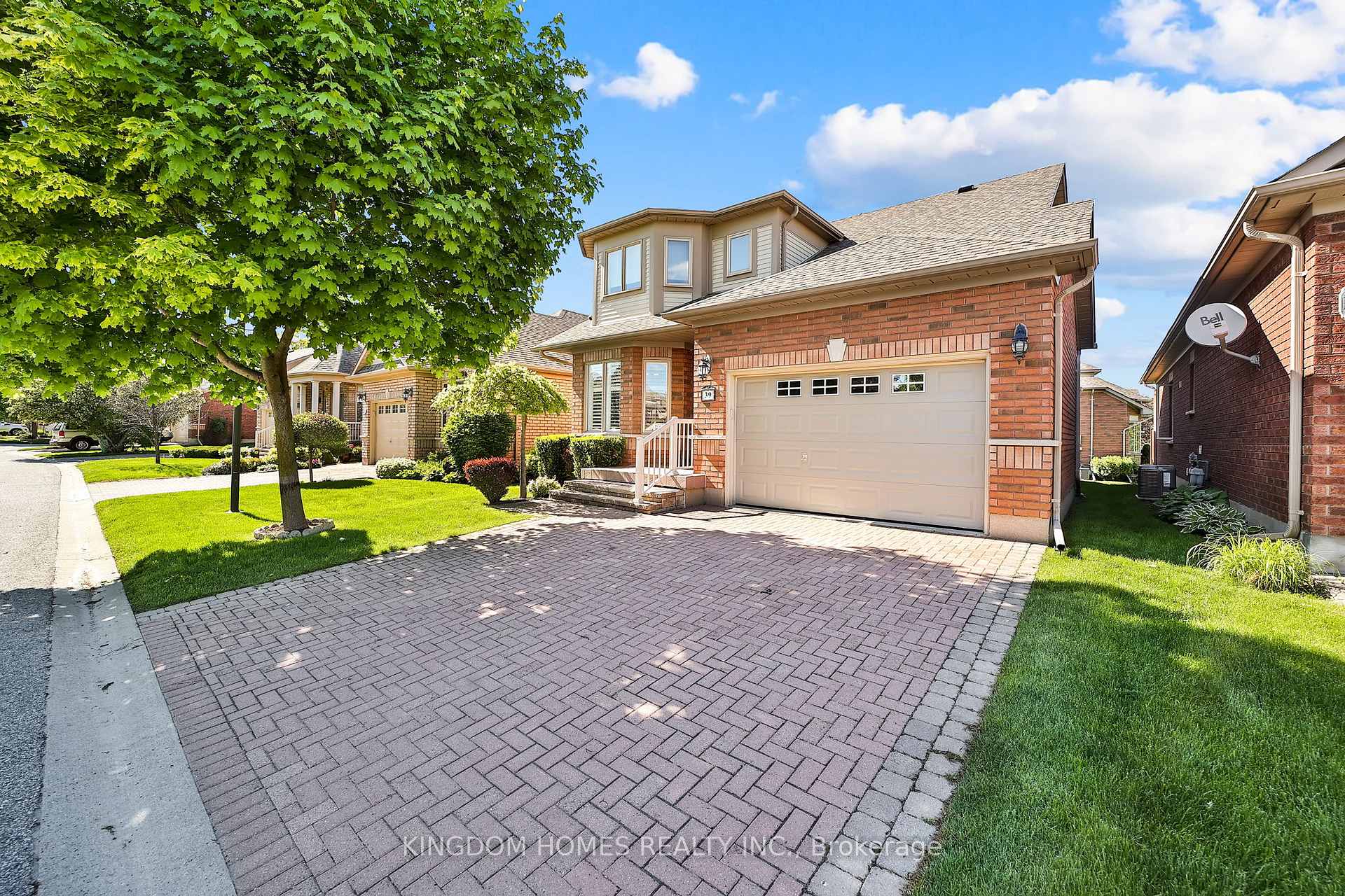 Photo 1 of 39 Via Amici, New Tecumseth, Alliston — HOMEH