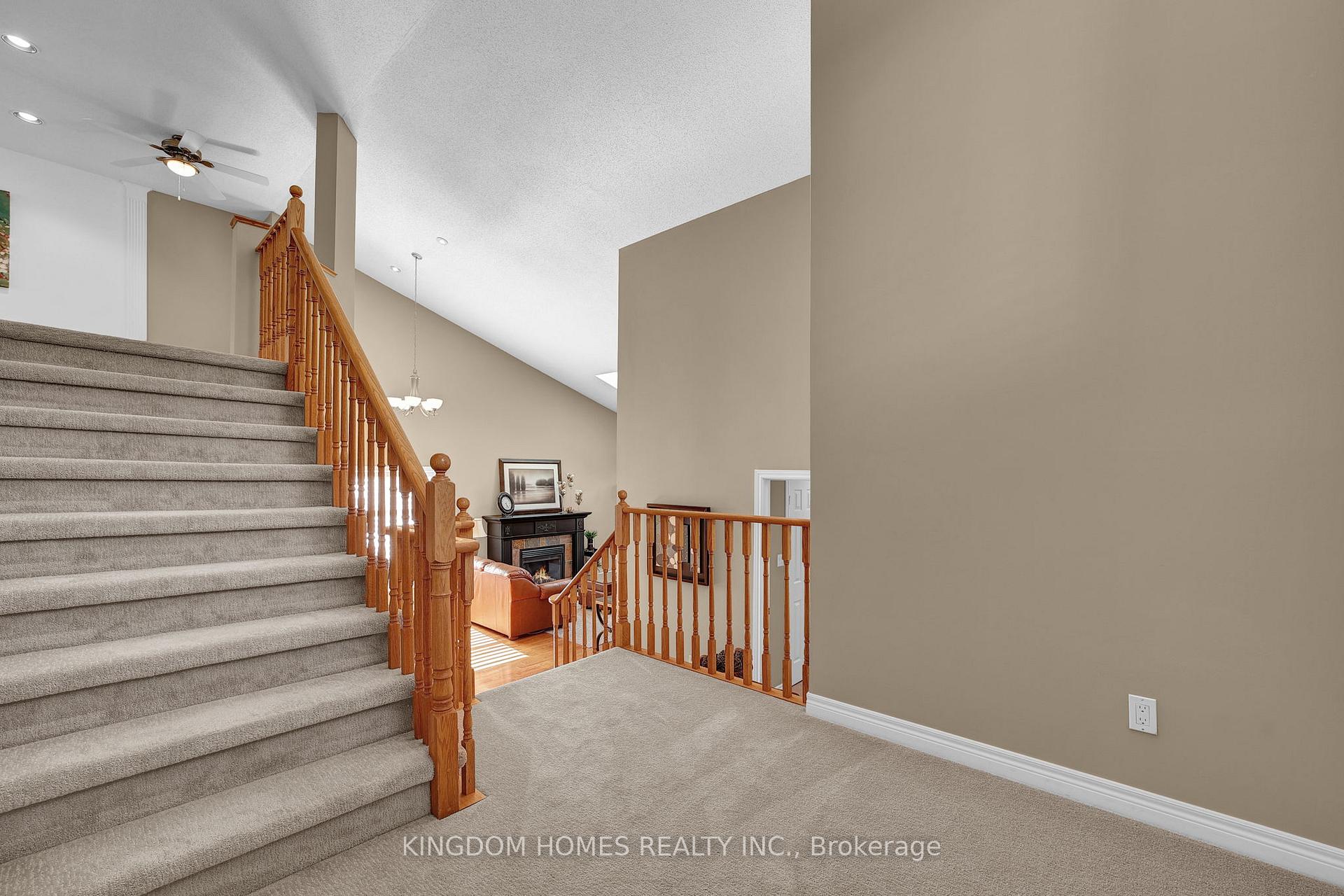 Photo 26 of 39 Via Amici, New Tecumseth, Alliston — HOMEH