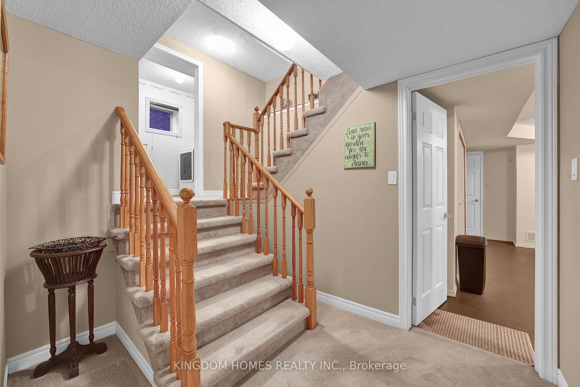 Photo 27 of 39 Via Amici, New Tecumseth, Alliston — HOMEH