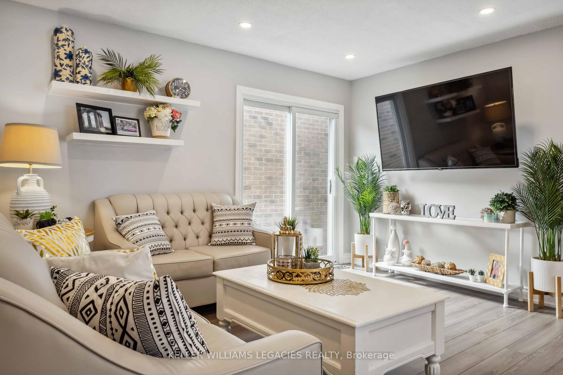 Photo 15 of 99 Delaney Drive, Ajax, Central West — HOMEH