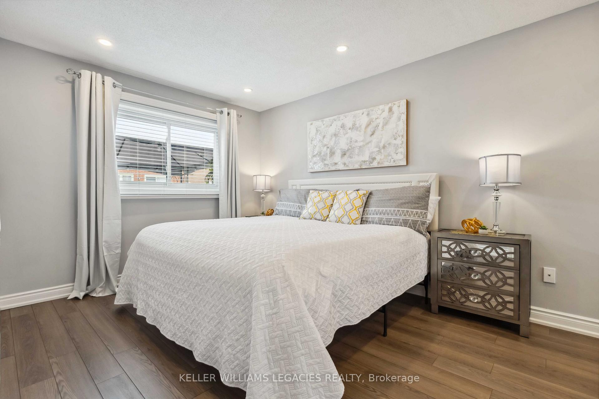 Photo 25 of 99 Delaney Drive, Ajax, Central West — HOMEH