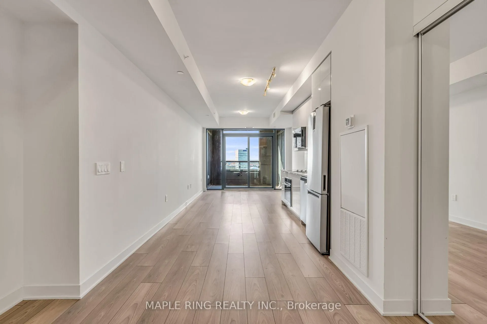 Photo 1 of Unit 1313, 2920 Highway 7 Road, Vaughan, Concord — HOMEH