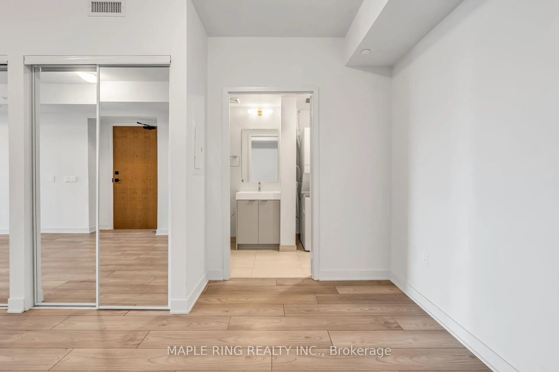 Photo 34 of Unit 1313, 2920 Highway 7 Road, Vaughan, Concord — HOMEH