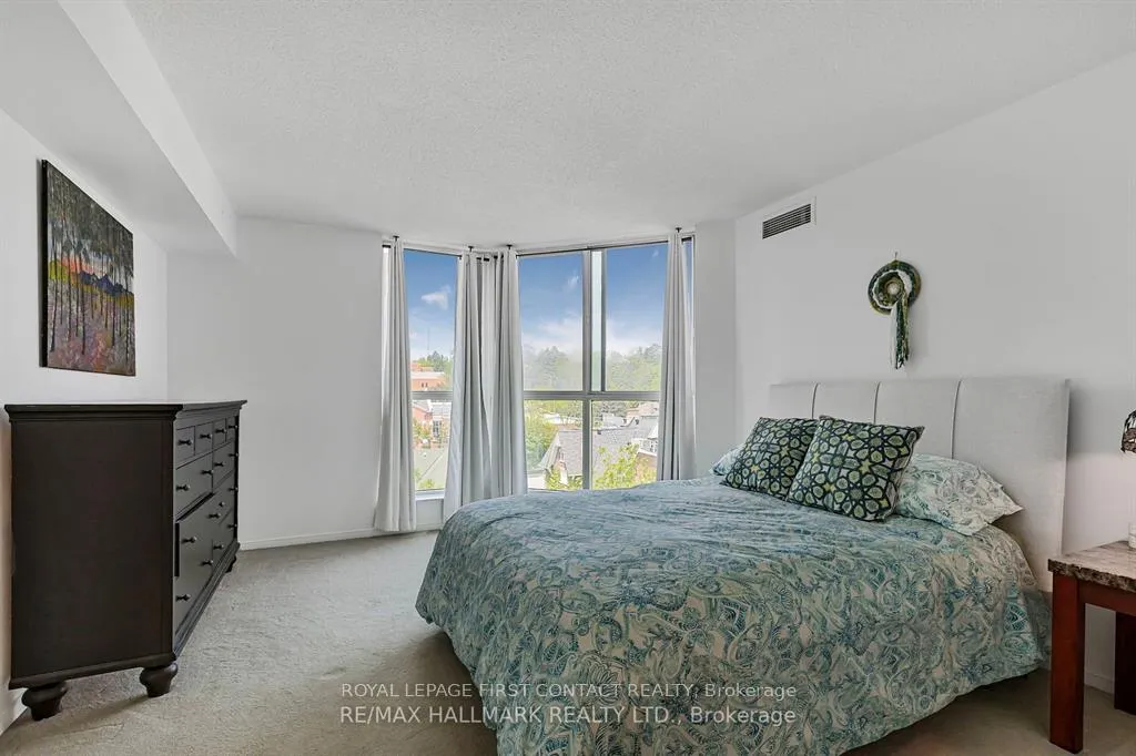 Photo 10 of Unit 811, 150 Dunlop Street E, Barrie, City Centre — HOMEH