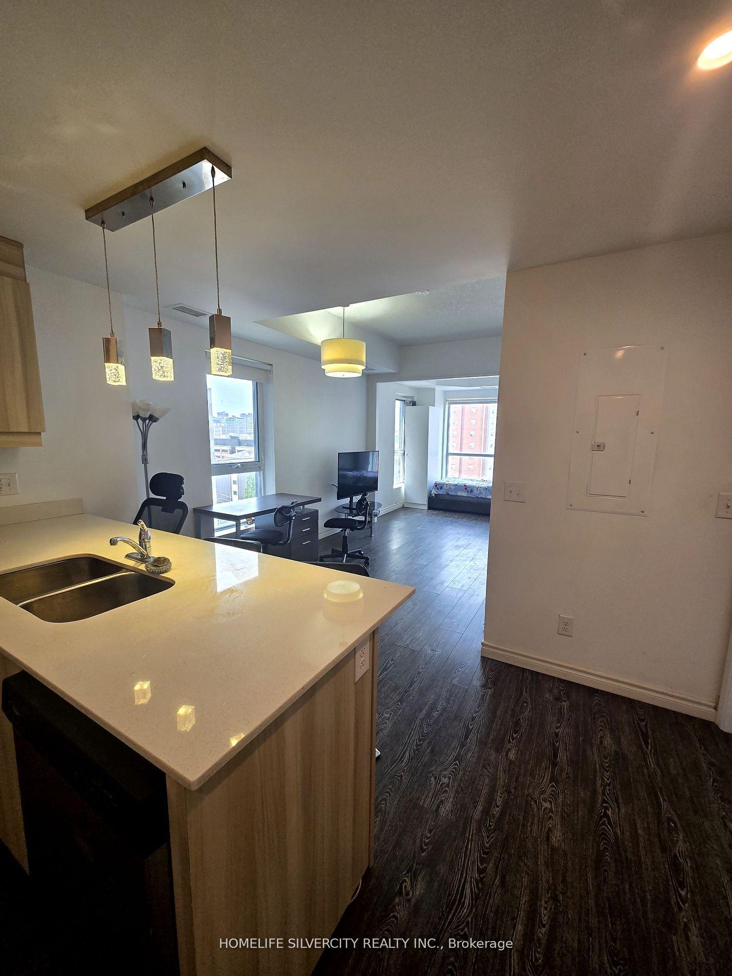 Photo 2 of Unit 905-Tower -1, 158 King Street, Waterloo — HOMEH