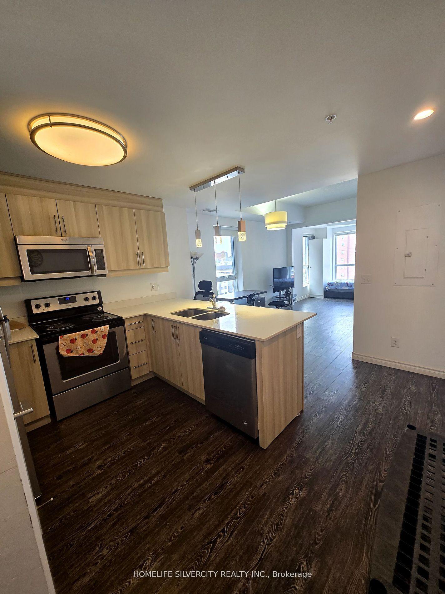 Photo 3 of Unit 905-Tower -1, 158 King Street, Waterloo — HOMEH