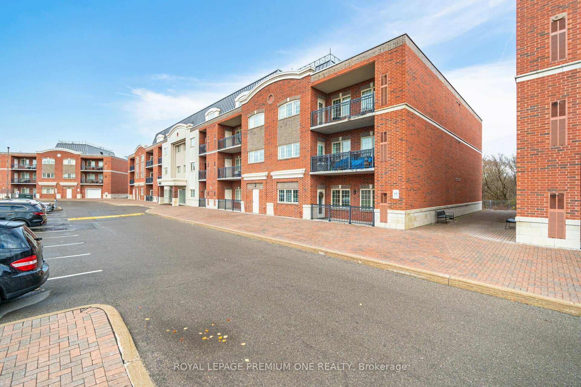 Photo 1 of Unit 210, 9451 Jane Street, Vaughan, Maple — HOMEH