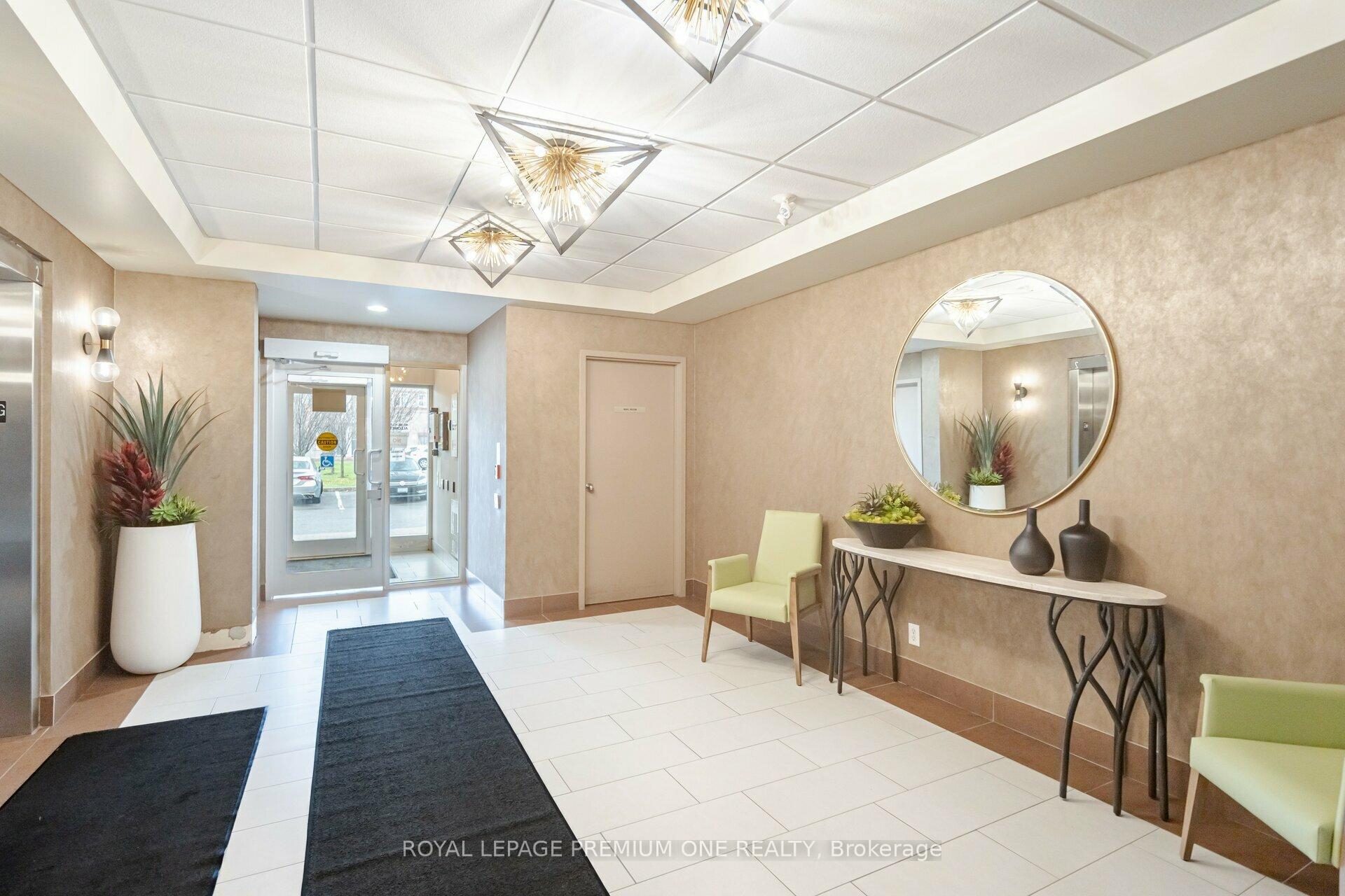 Photo 5 of Unit 210, 9451 Jane Street, Vaughan, Maple — HOMEH