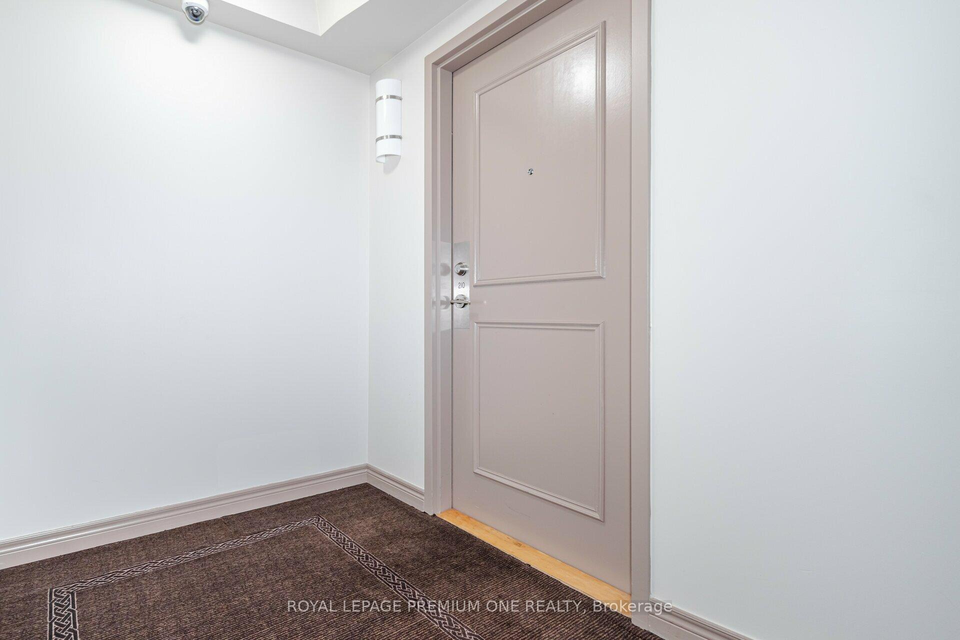 Photo 8 of Unit 210, 9451 Jane Street, Vaughan, Maple — HOMEH