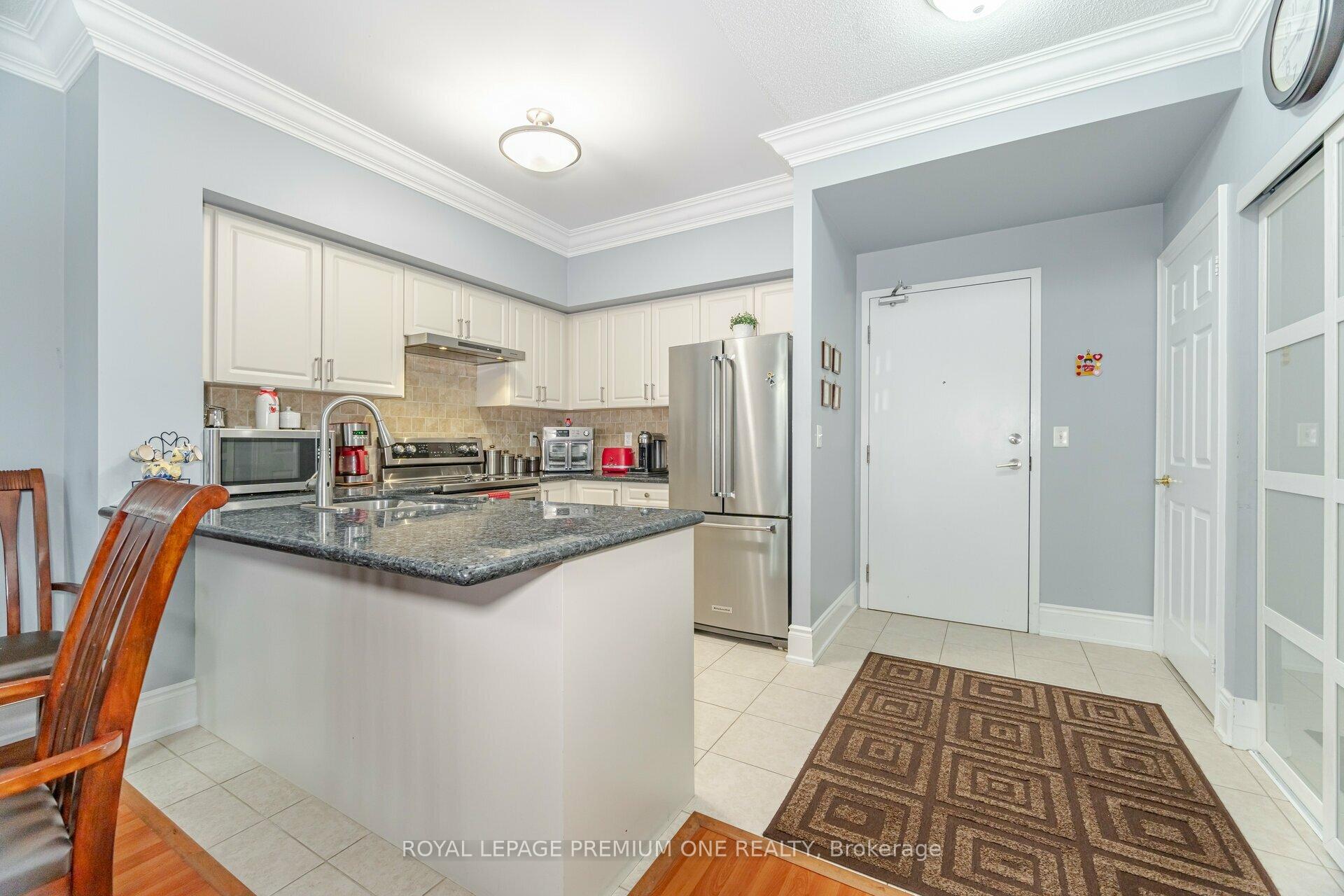 Photo 11 of Unit 210, 9451 Jane Street, Vaughan, Maple — HOMEH