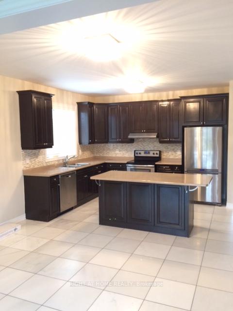 Photo 3 of 262 Kozlov Street, Barrie, West Bayfield — HOMEH