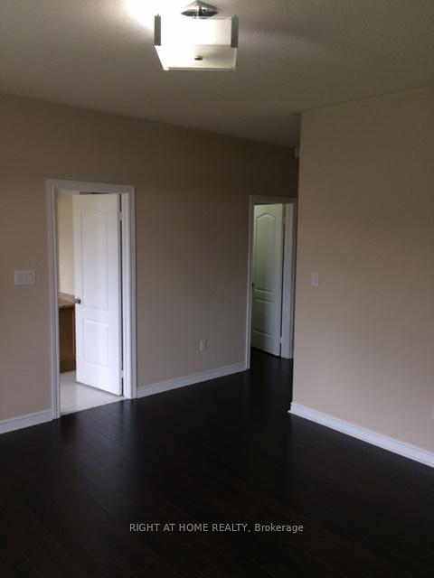 Photo 5 of 262 Kozlov Street, Barrie, West Bayfield — HOMEH