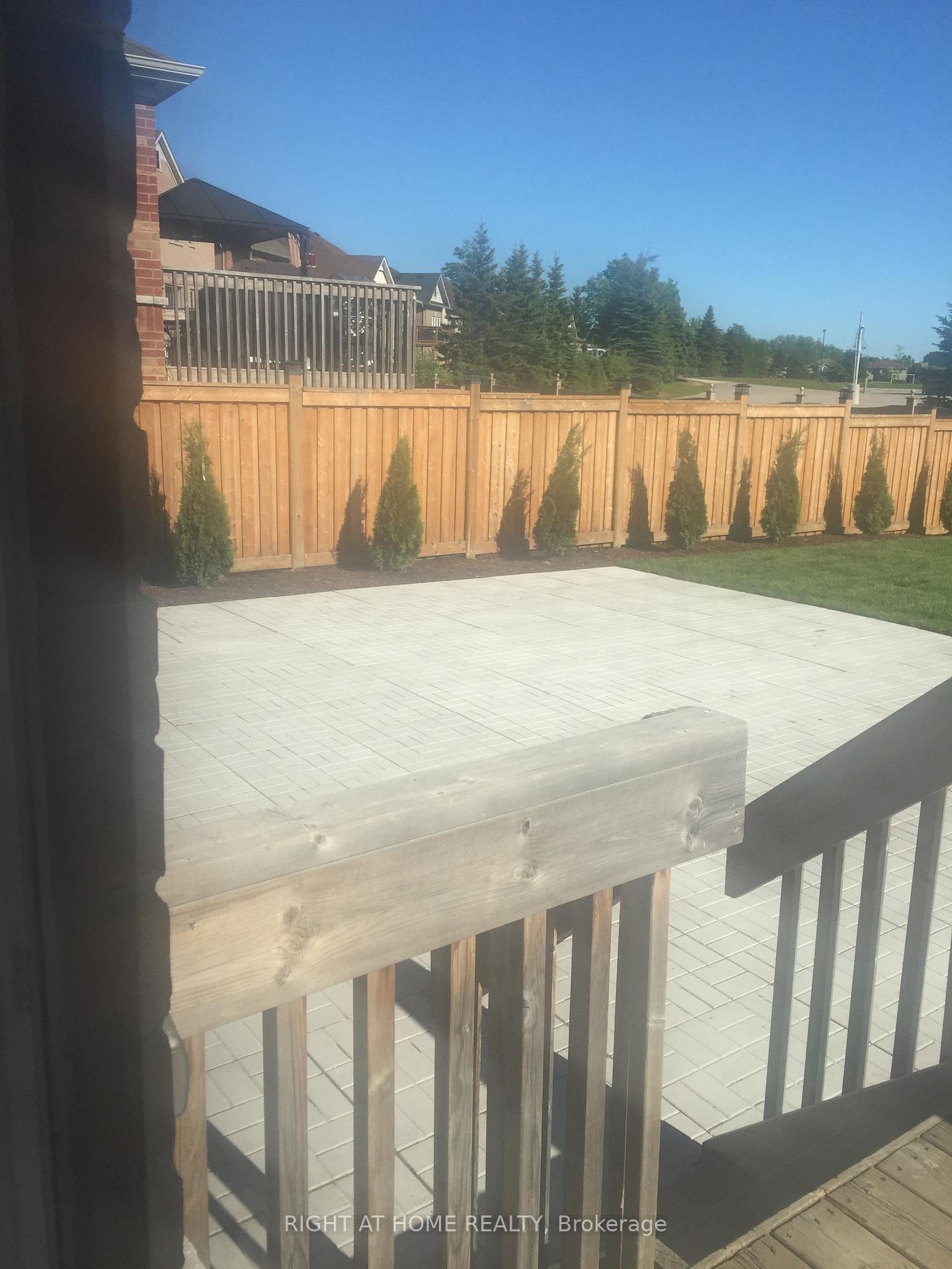 Photo 17 of 262 Kozlov Street, Barrie, West Bayfield — HOMEH