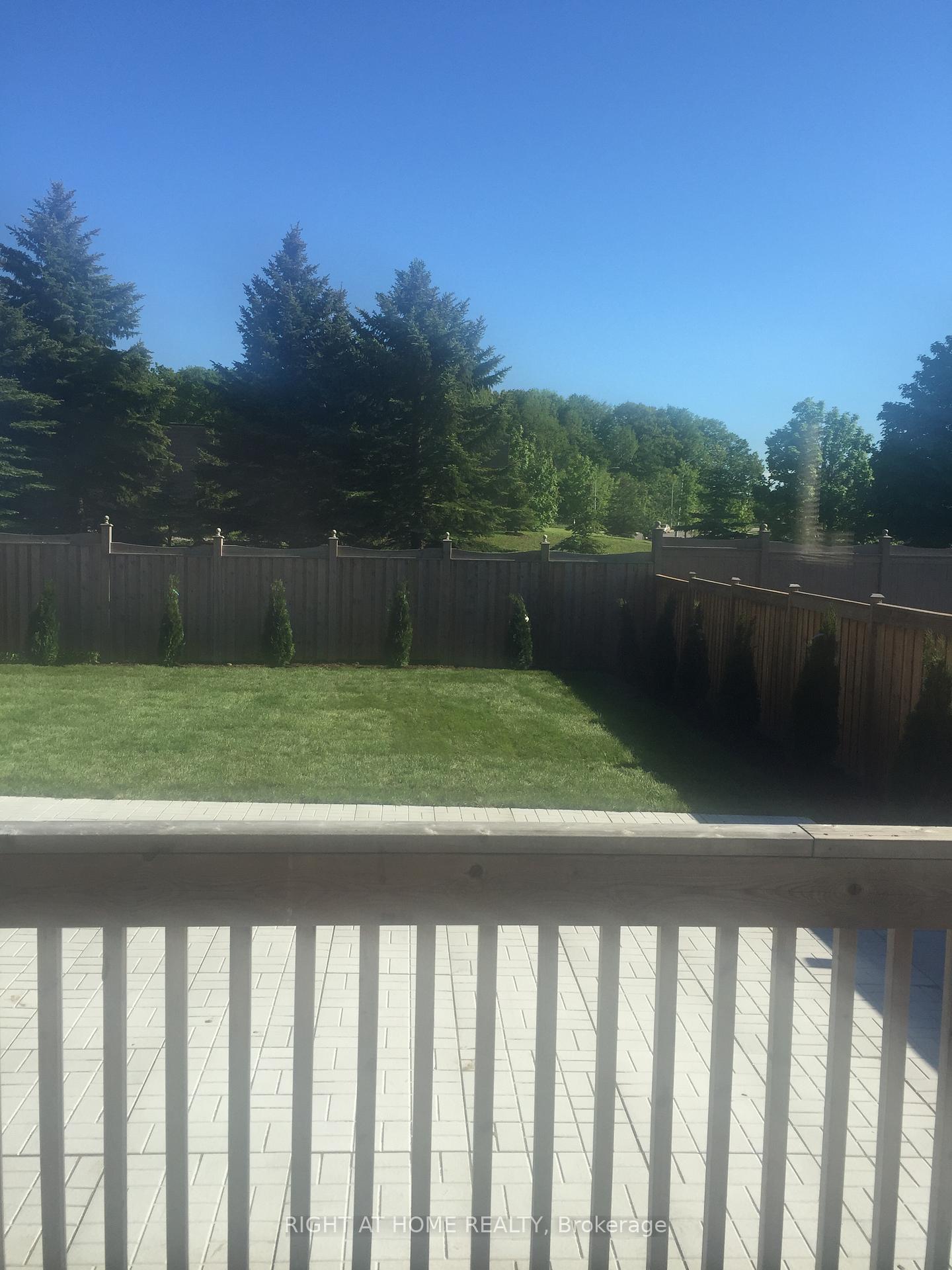 Photo 19 of 262 Kozlov Street, Barrie, West Bayfield — HOMEH