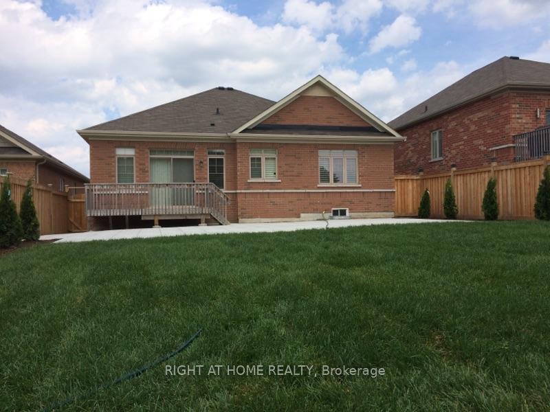 Photo 22 of 262 Kozlov Street, Barrie, West Bayfield — HOMEH