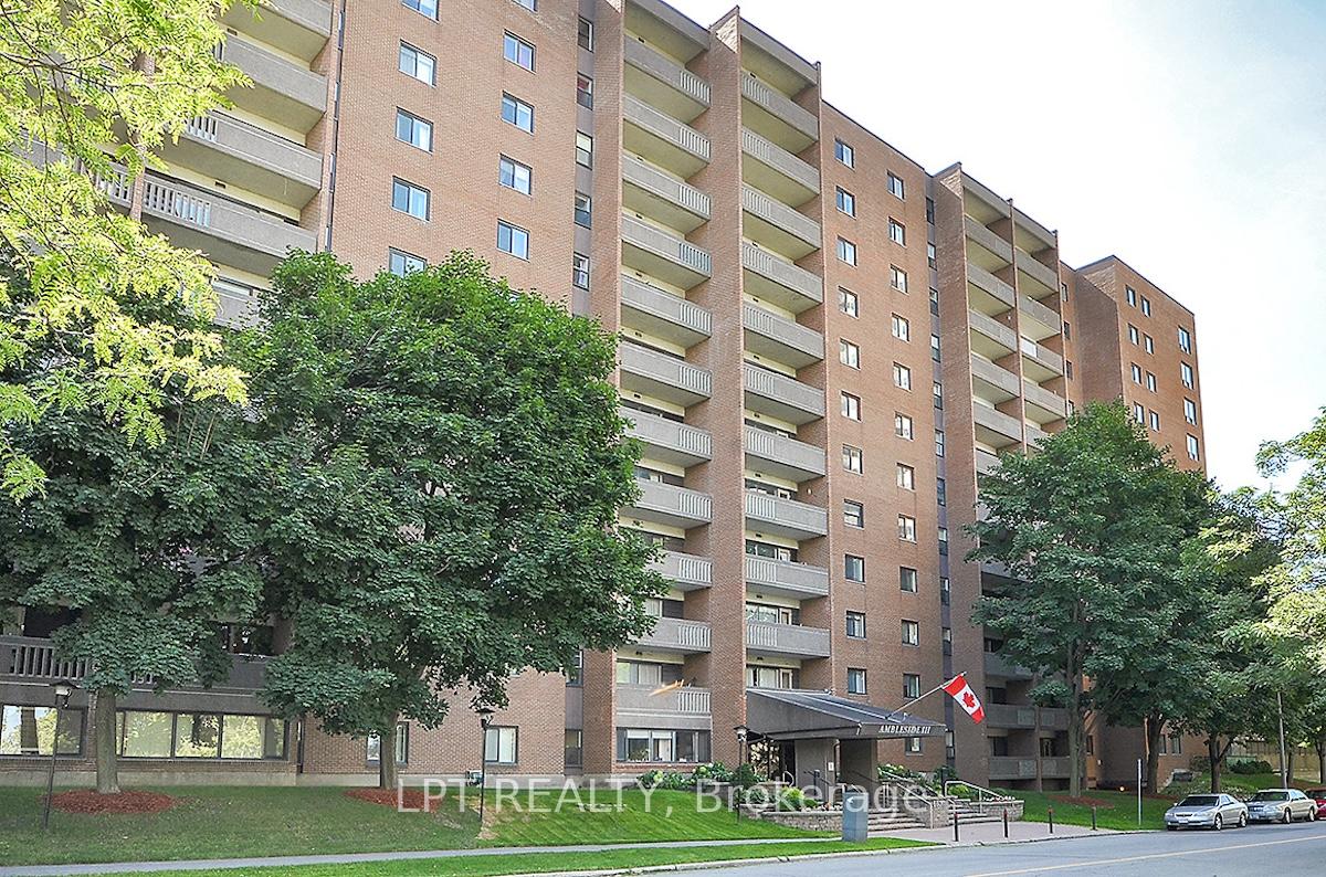 Front of Unit 807, 1100 Ambleside Drive