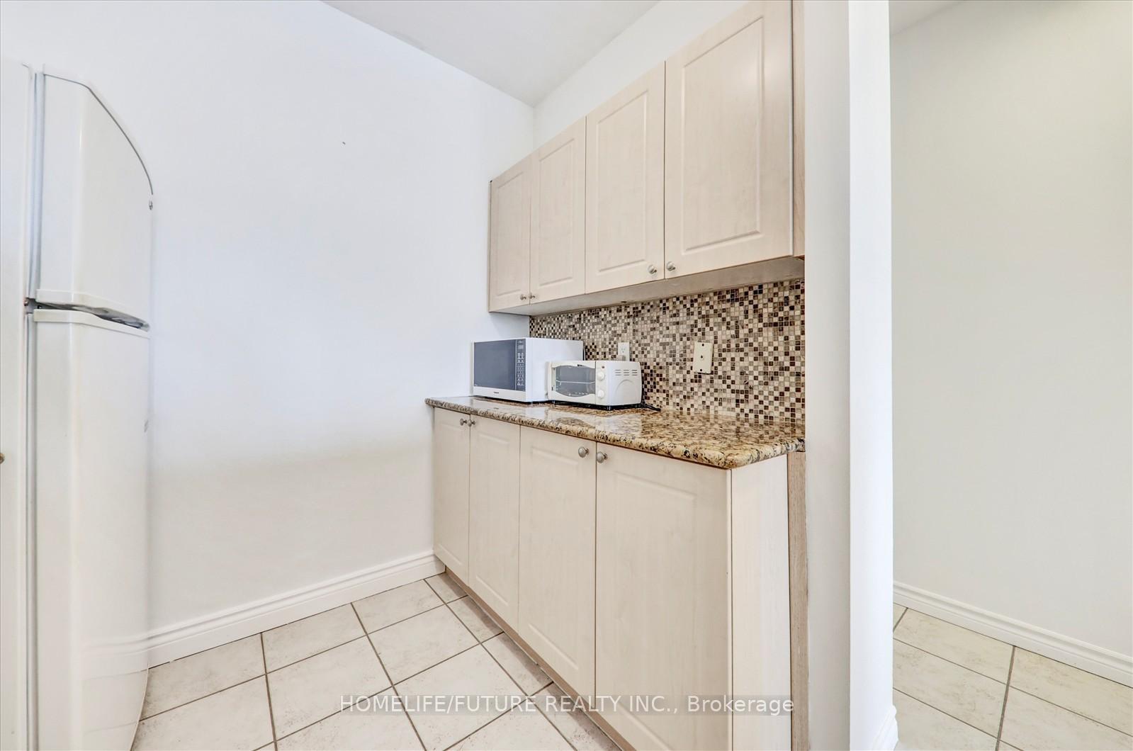 Photo 17 of Unit 506, 10 Gateway Boulevard, Toronto, Flemingdon Park — HOMEH