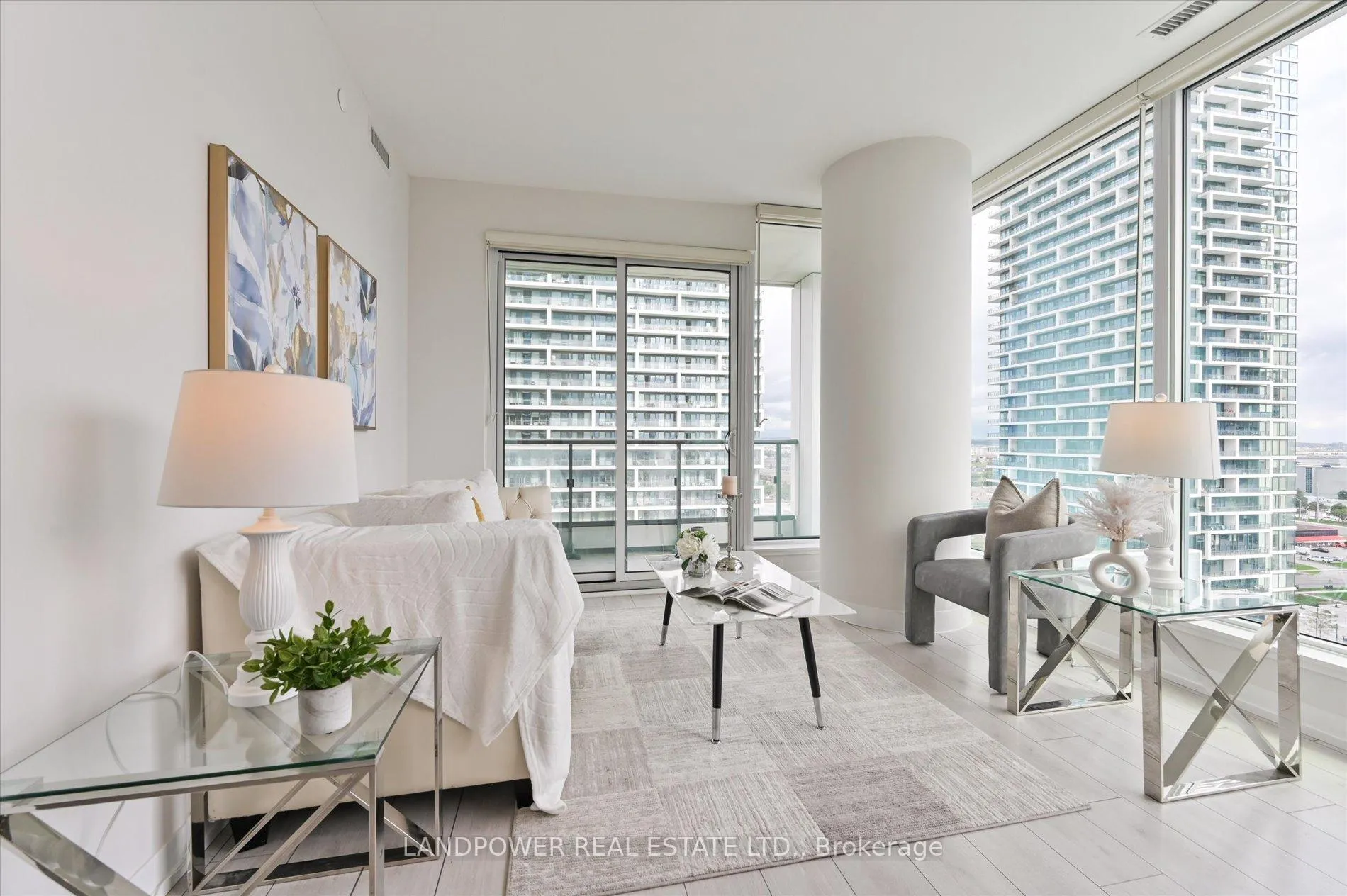Photo 6 of Unit 1602, 5 Buttermill Avenue, Vaughan, Vaughan Corporate Centre — HOMEH