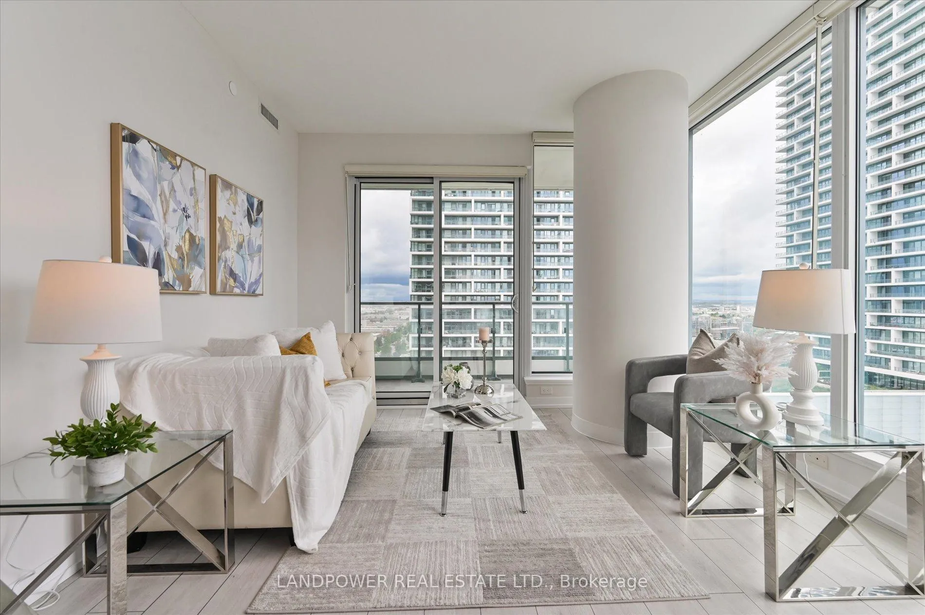 Photo 7 of Unit 1602, 5 Buttermill Avenue, Vaughan, Vaughan Corporate Centre — HOMEH
