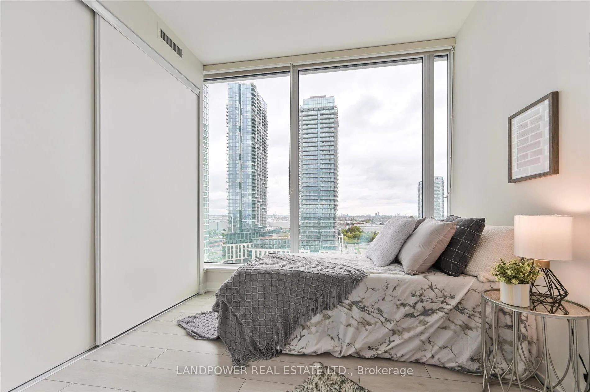 Photo 20 of Unit 1602, 5 Buttermill Avenue, Vaughan, Vaughan Corporate Centre — HOMEH