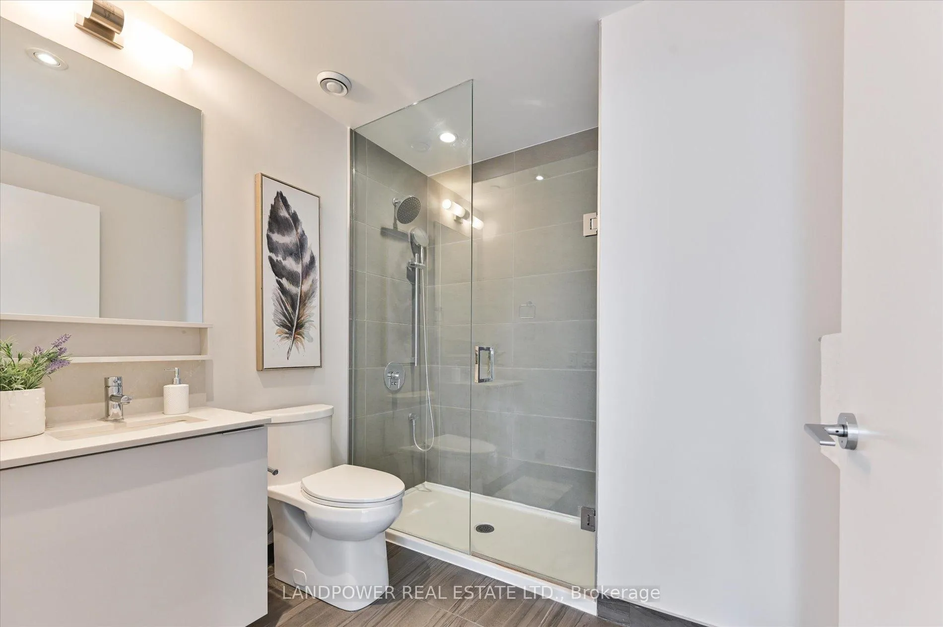 Photo 21 of Unit 1602, 5 Buttermill Avenue, Vaughan, Vaughan Corporate Centre — HOMEH